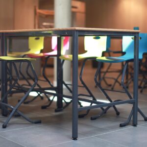 M400 SNACK TABLE HAUTE